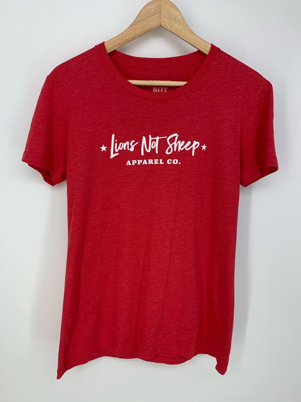 NWOT Lions Not Sheep Women's Red White Graphic Tee Crew Neck T-Shirt Size Medium